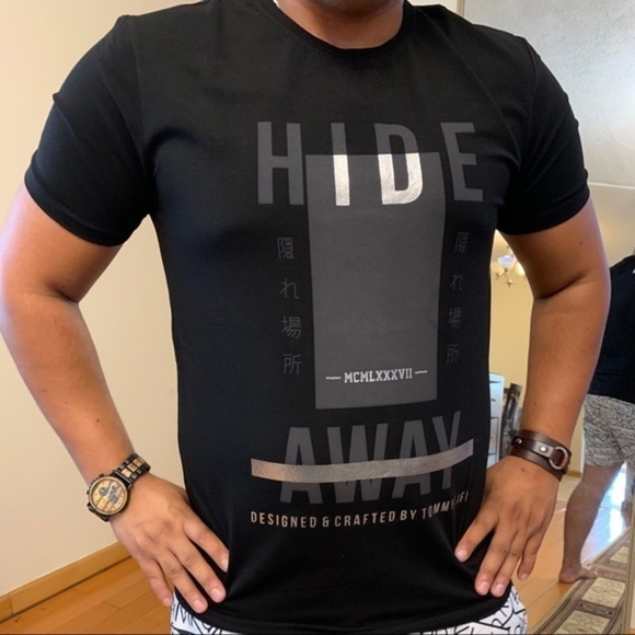 TOMMY LIFE T-shirt - Picture 1 of 2